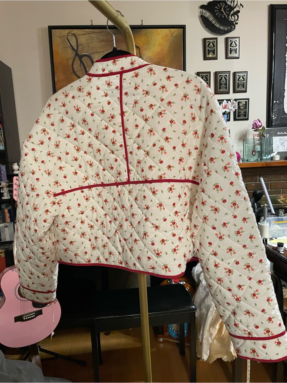 7 For All Mankind NEW Ivory Quilted Floral Utility Jacket with Burgundy Trim - Picture 5 of 6